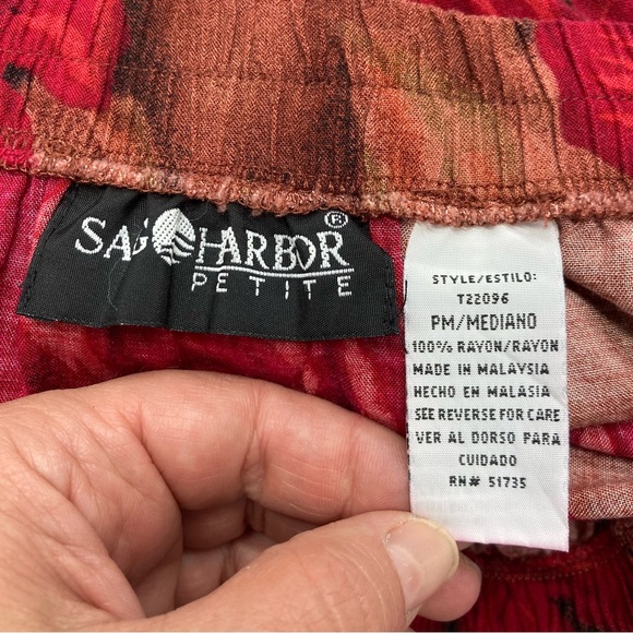 Sag Harbor Petite Red Roses Brown Long Skirt Faux Wrap Elastic Waist SZ PM EUC - Picture 5 of 7